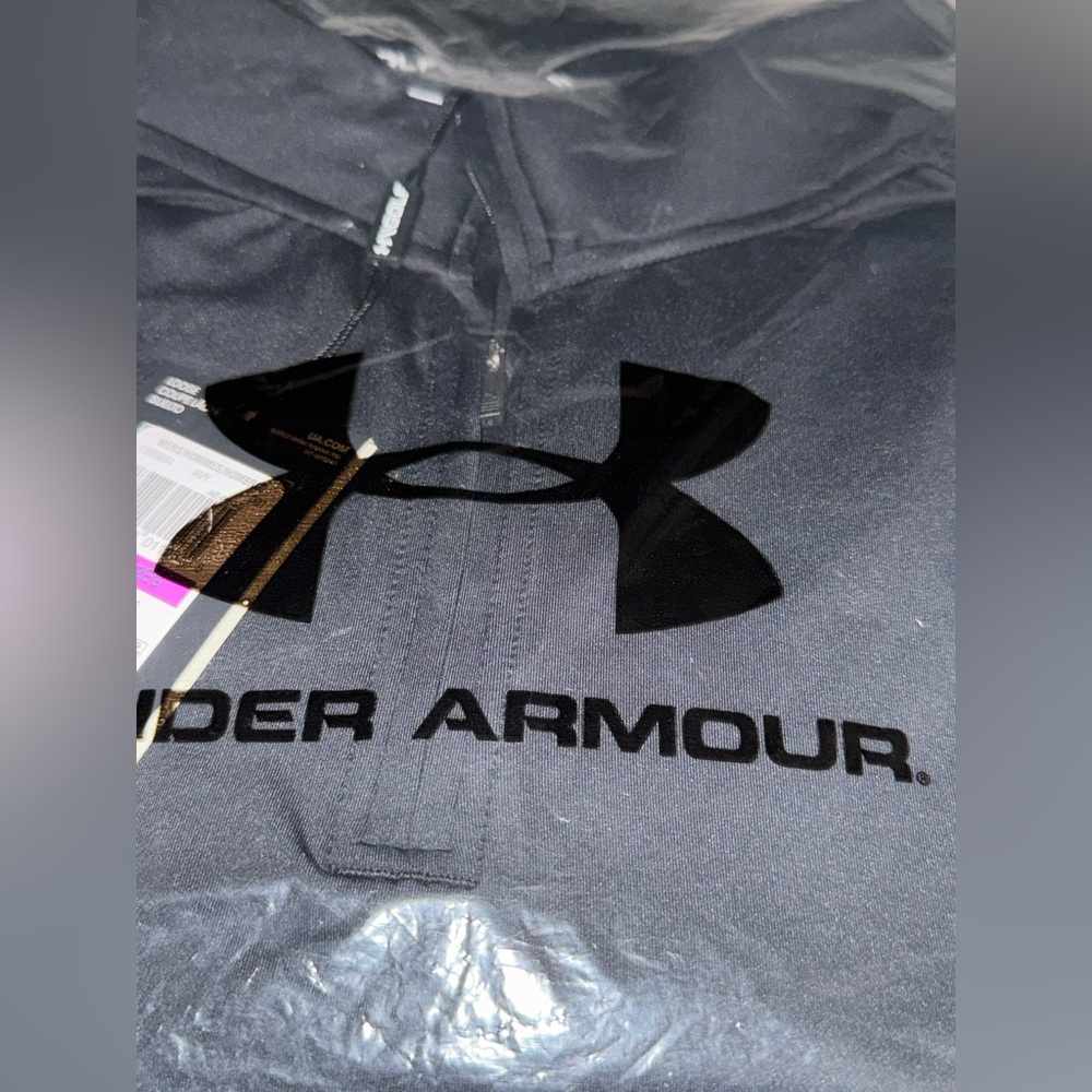 Under Armour UA Drive Quarter Zip - Black with Gray Logo